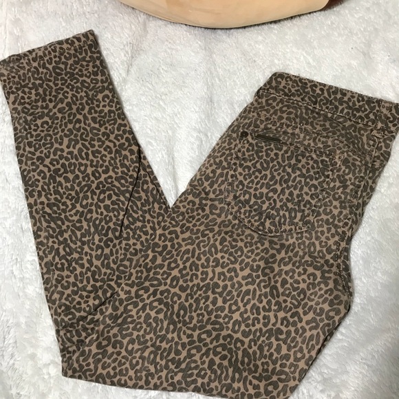 Cheetah Print Jeans - Picture 2 of 2